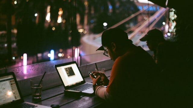電動キックボードに乗るとき免許は必要なのか?電動キックボードの新ルール